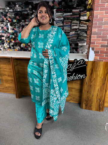 Plus Size Ethnic Kurta Set