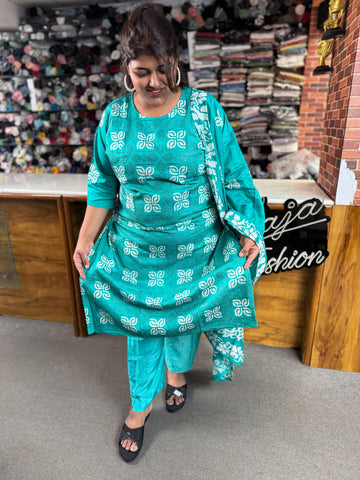Plus Size Ethnic Kurta Set