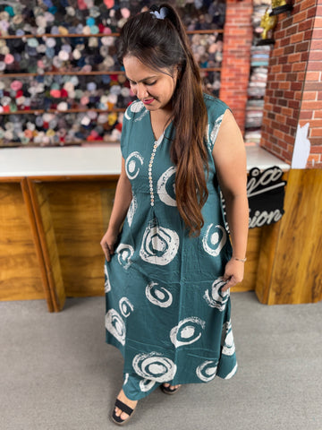 Women's Printed Cotton Co-Ord Set | Sleeveless Kurta Pant Set with Attached Sleeves