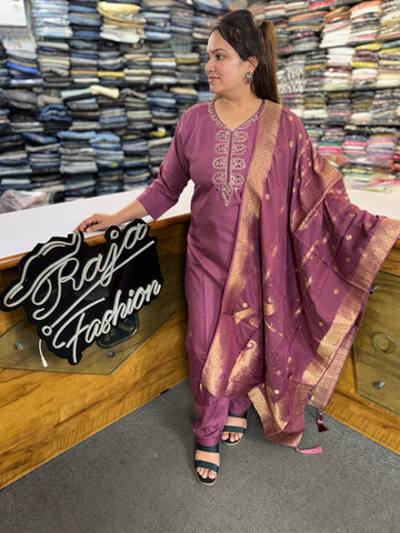 Premium Look Kurta Suit for Festive Wear