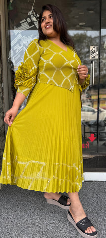 Magic Bamboo Pleated One-Piece  – Flattering Fit for Every Curve